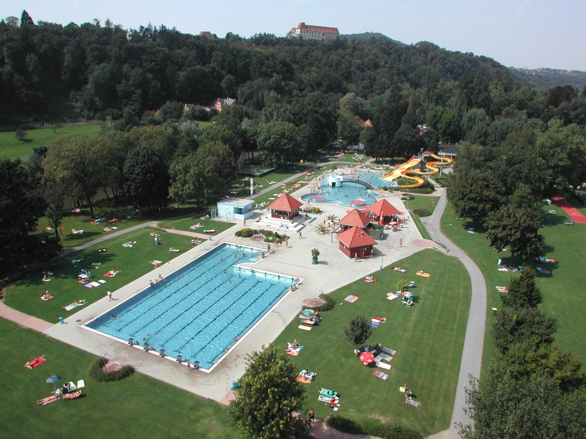 Ferienwohnungen Karin Am Seggauberg Leibnitz Exterior foto